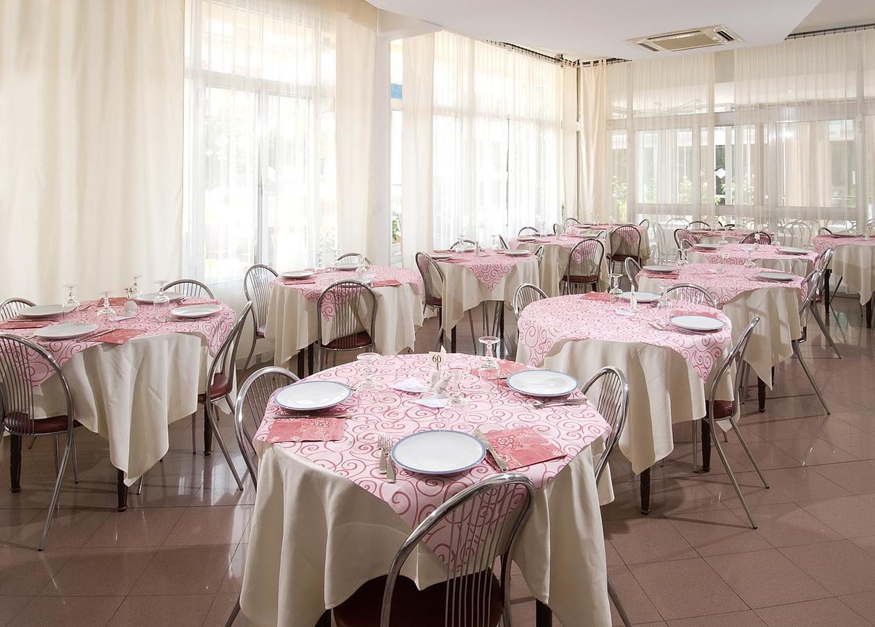 ריצ'יונה Hotel Venus מראה חיצוני תמונה